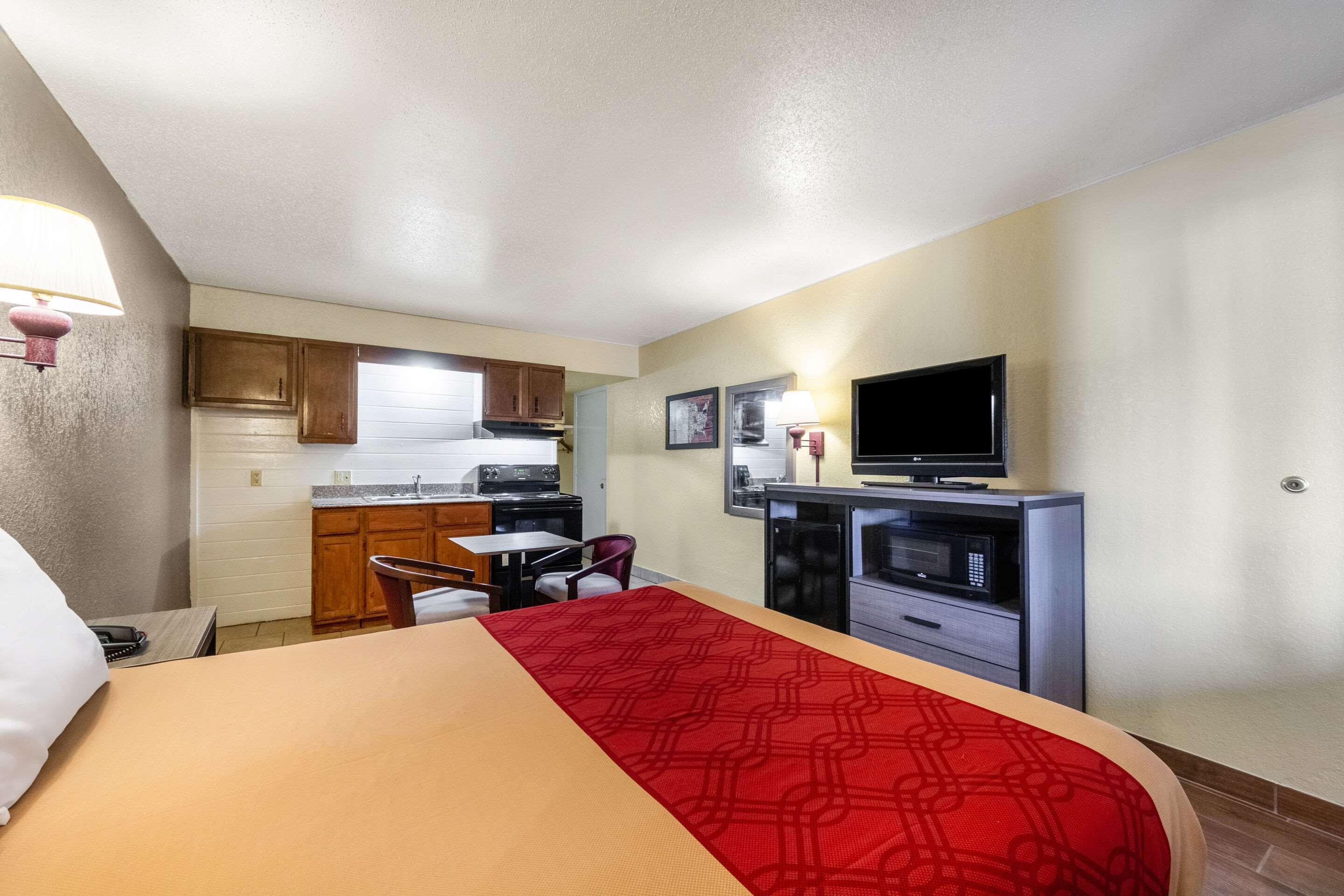 Econo Lodge San Marcos University Area Exterior foto