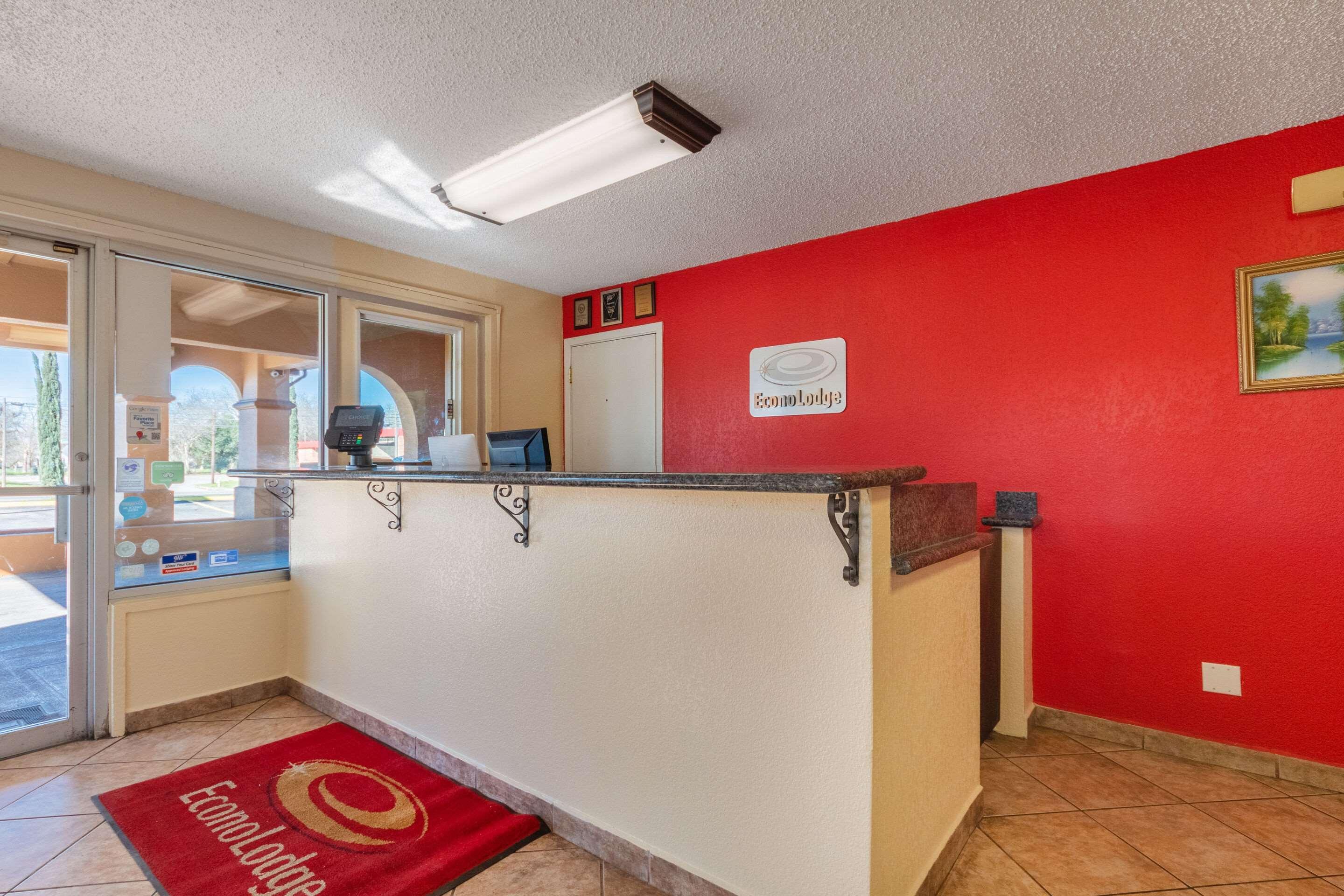 Econo Lodge San Marcos University Area Exterior foto