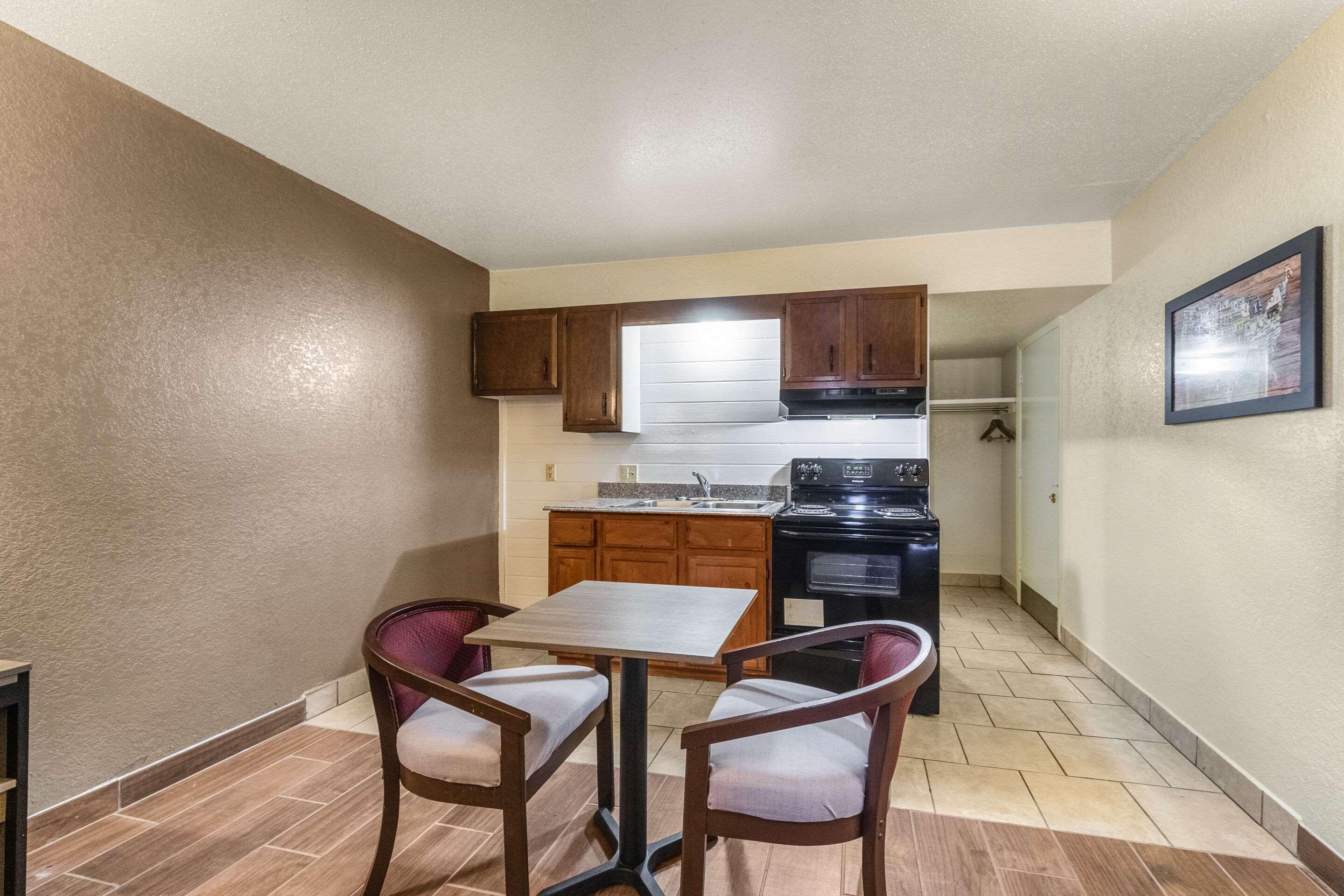 Econo Lodge San Marcos University Area Exterior foto