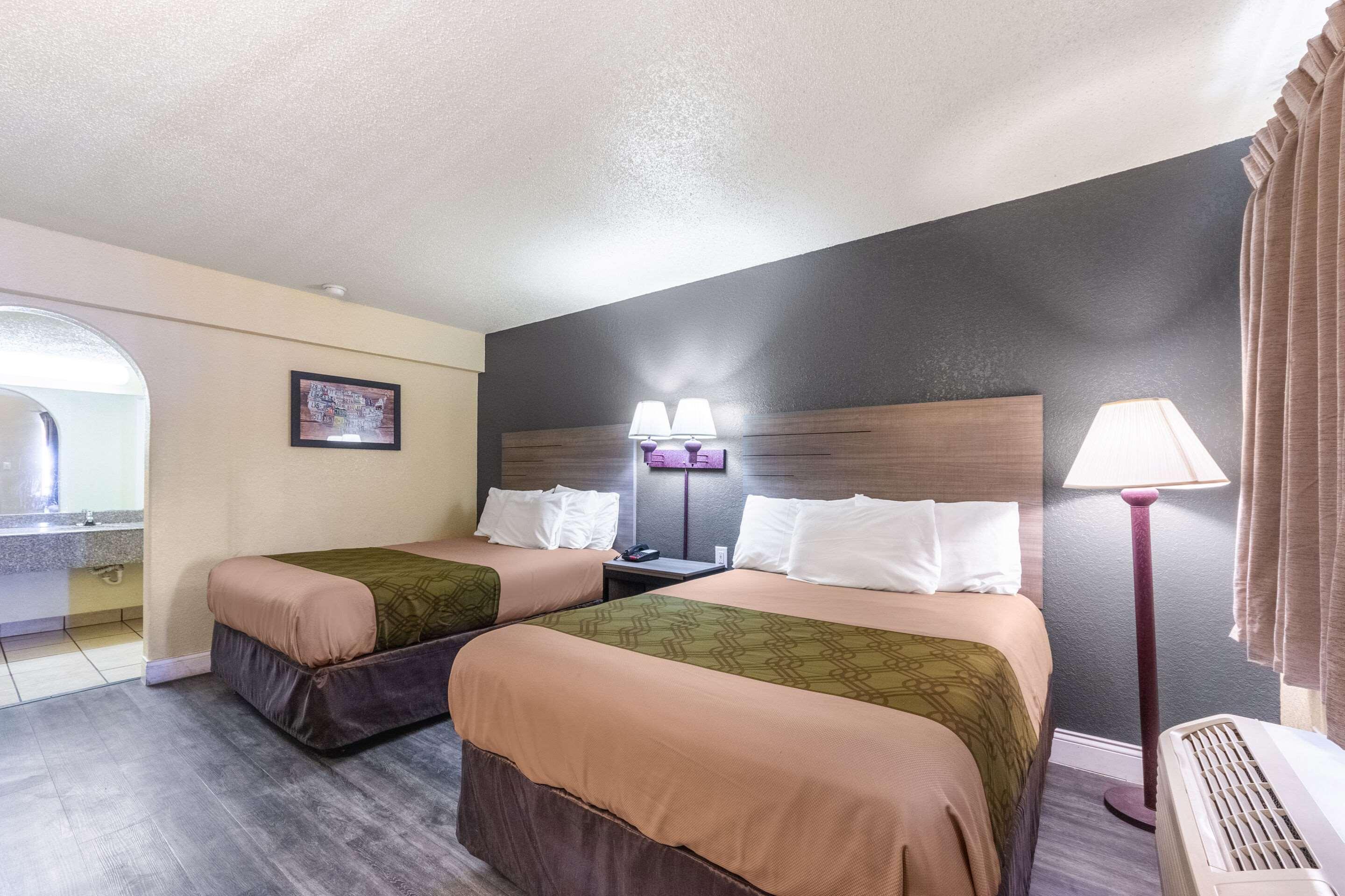 Econo Lodge San Marcos University Area Exterior foto